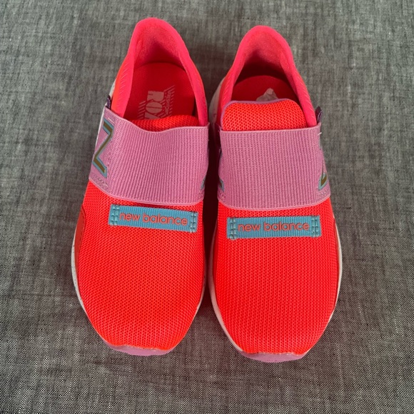 Girls New Balance - Picture 1 of 4